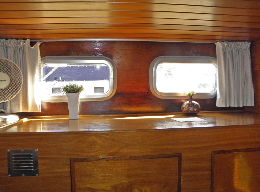 Aft cabin, Accommodation
